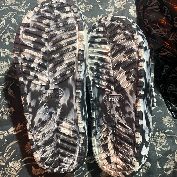 Crocs - Picture 3 of 3